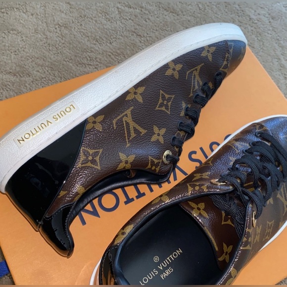 LOUIS VUITTON MONOGRAM Patent Frontrow Sneakers. In very good condition. - Picture 2 of 5